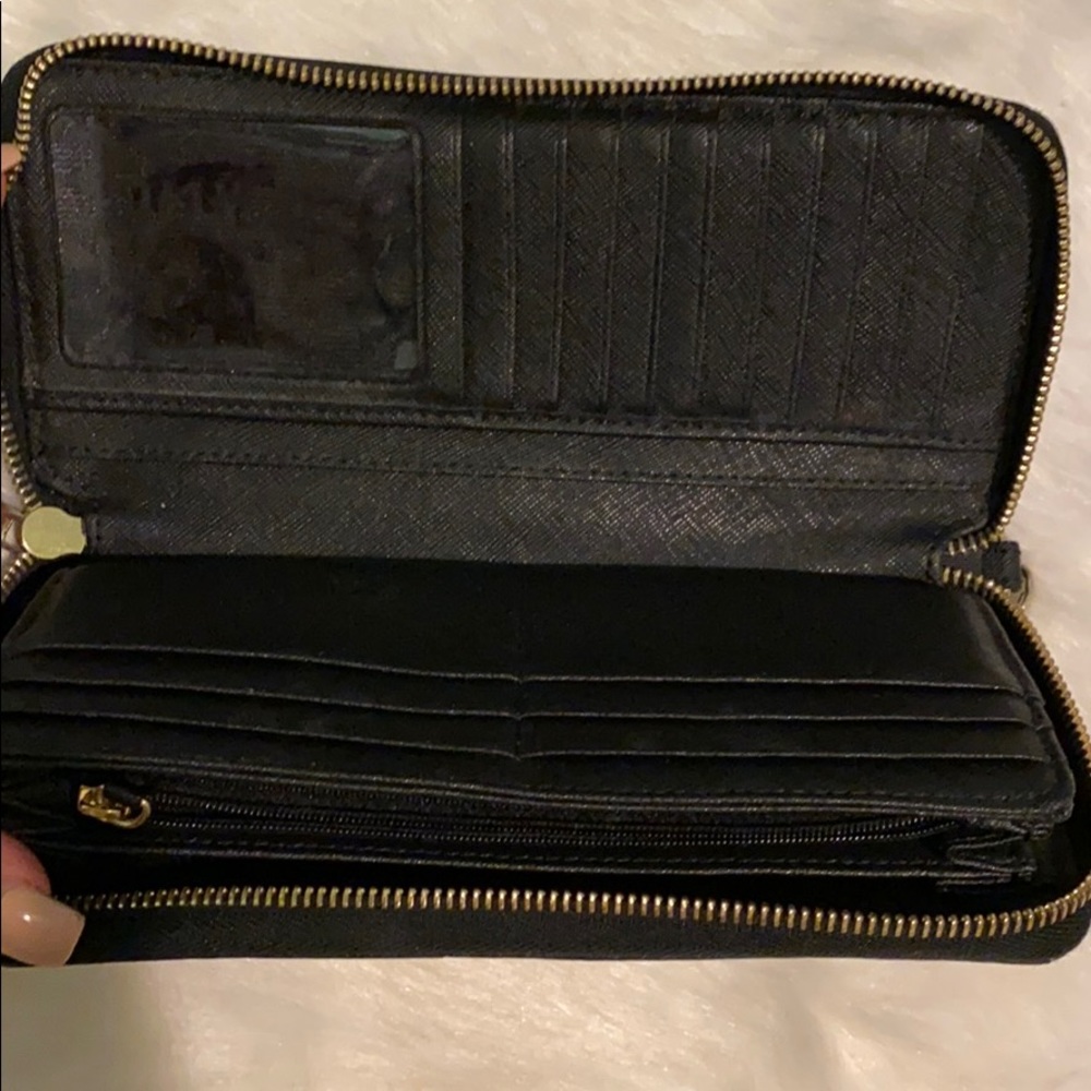 MK Wallet - Picture 4 of 4